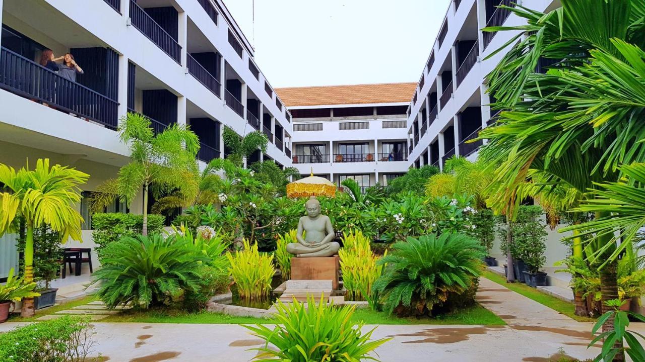 New Riverside Hotel Sziemreap Kültér fotó