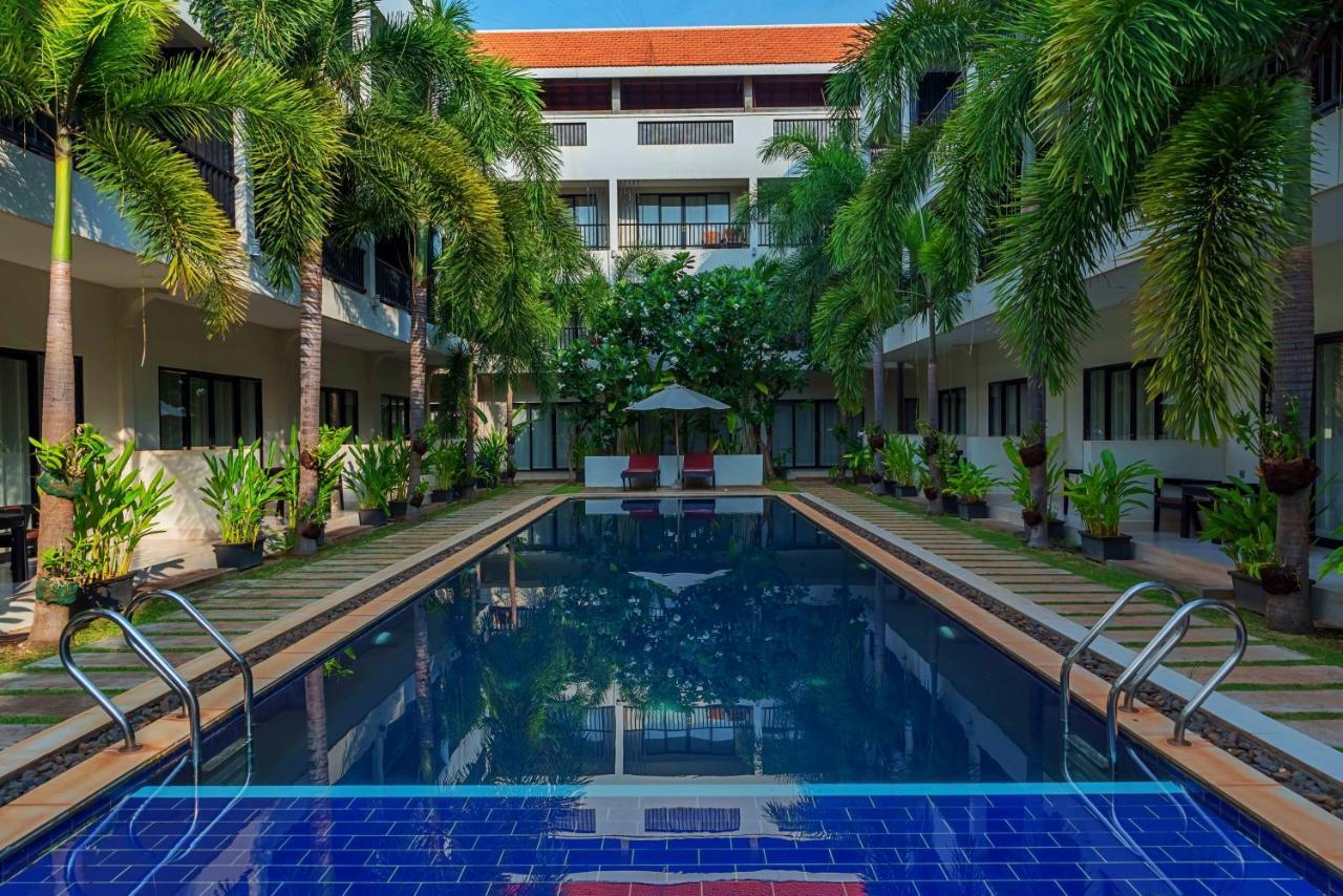 New Riverside Hotel Sziemreap Kültér fotó