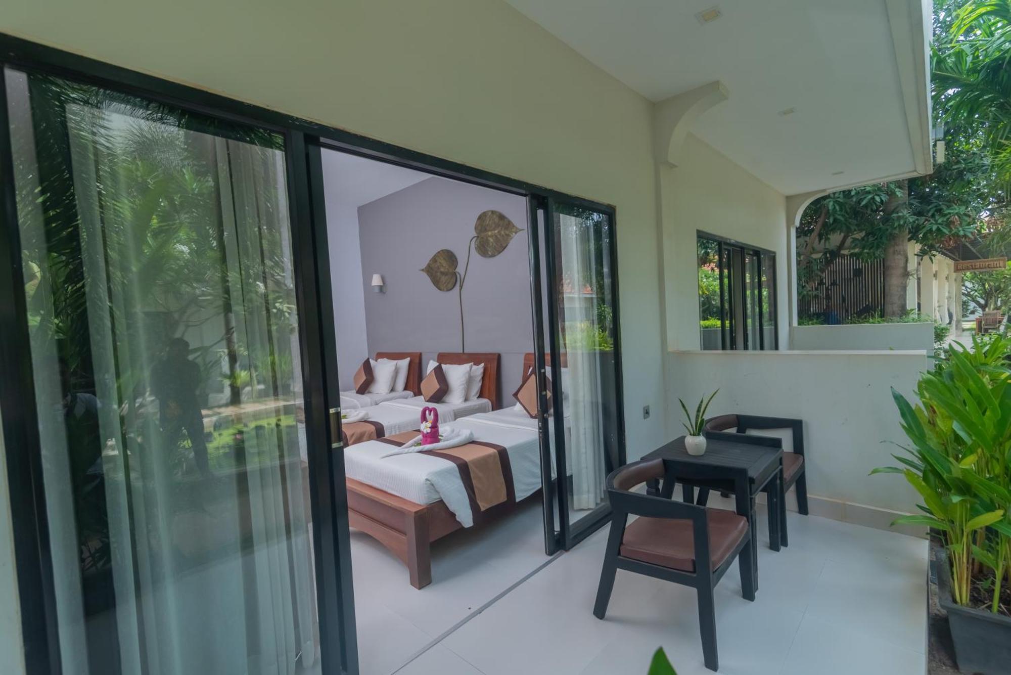 New Riverside Hotel Sziemreap Kültér fotó