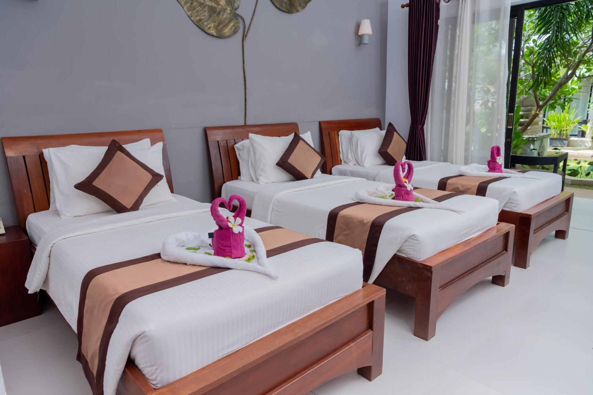 New Riverside Hotel Sziemreap Kültér fotó