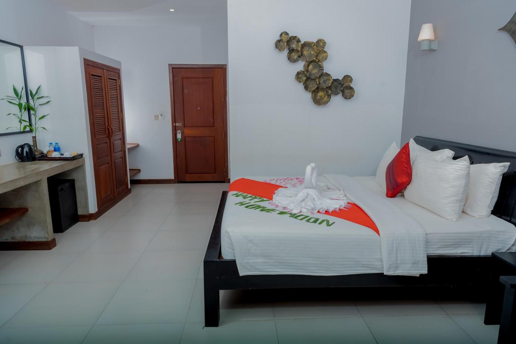 New Riverside Hotel Sziemreap Szoba fotó